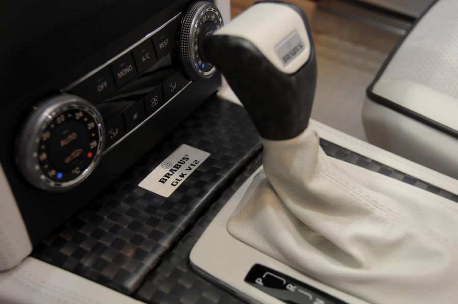  Mercedes-Benz GLK V12 by Brabus 2009 года  (фото 4 из 64)